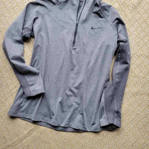 Nike Long Sleeve Henley 1/4 zip Color Block Sleeves DriFit Size Large - Picture 2 of 7